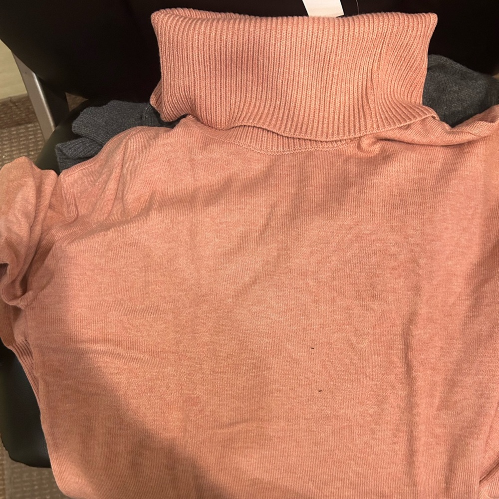Loft cowl neck - Picture 2 of 3